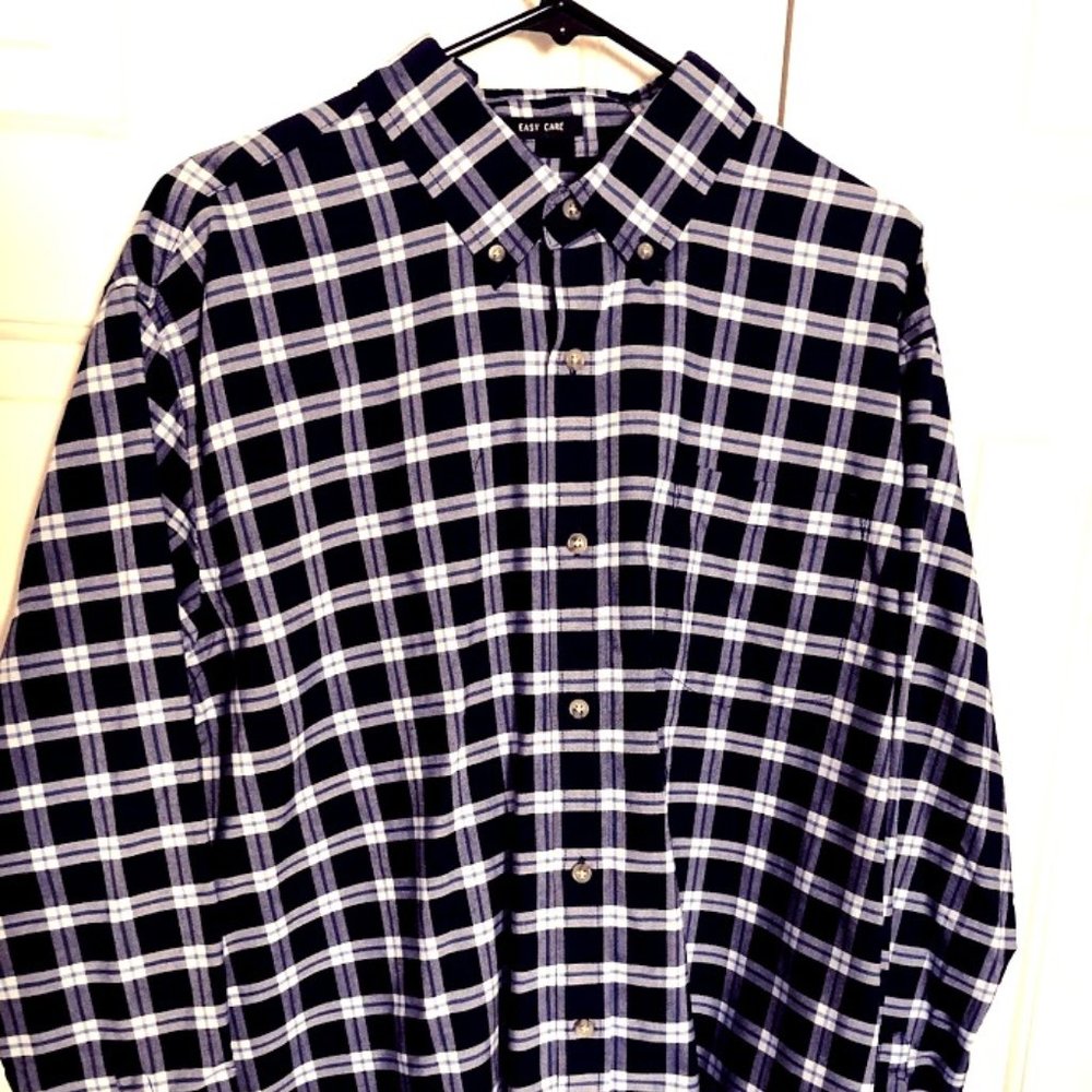 Men's XL Saint John's Bay Long Sleeve Button Shirt